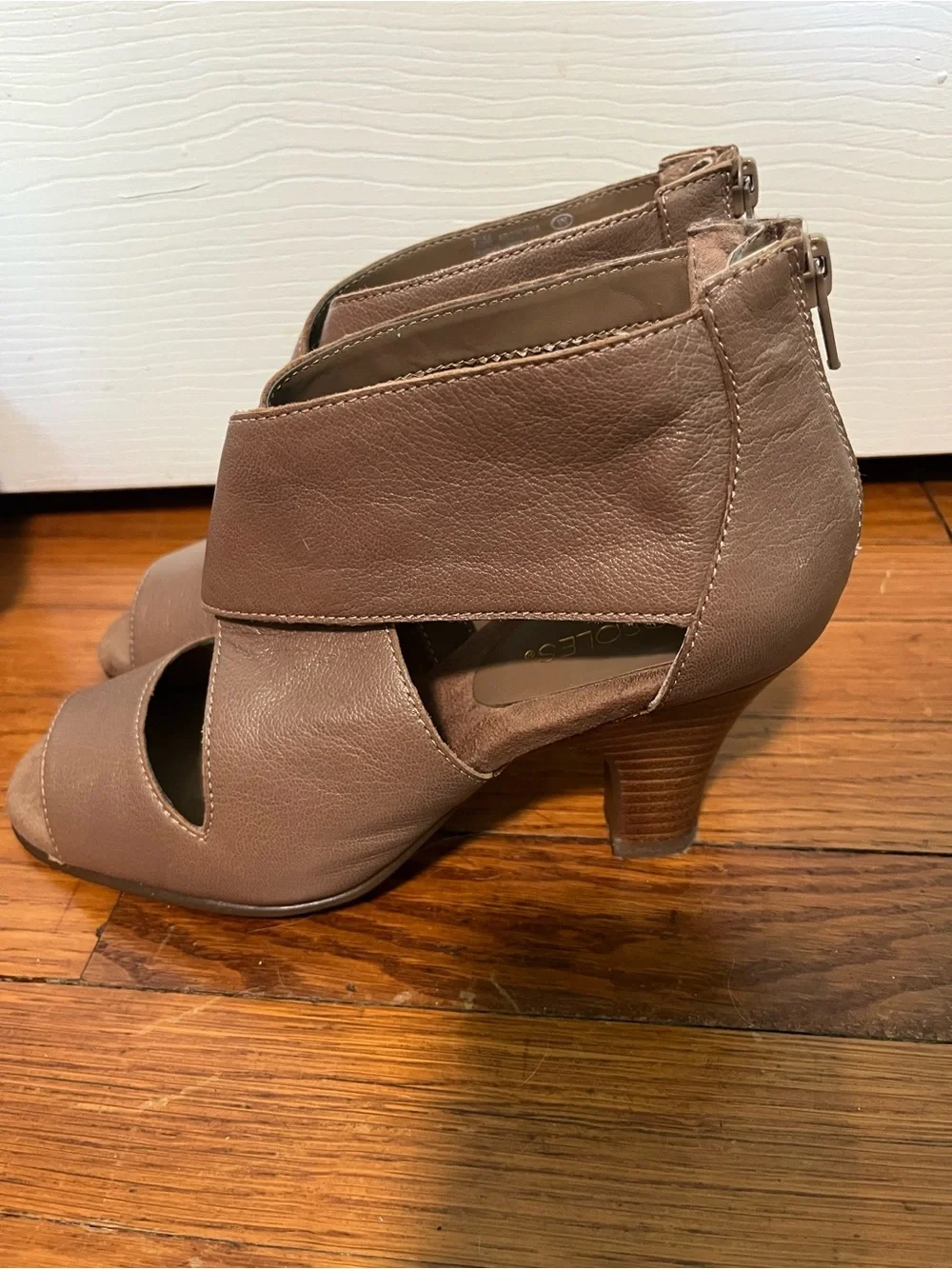 AEROSOLES Taupe Crisscross Peep-Toe Sandals